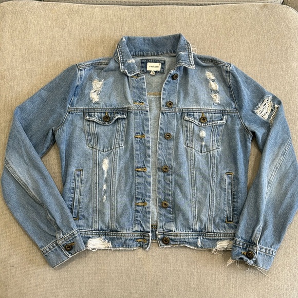 Sneak Peek Jackets & Blazers - Button Up Jean Jacket